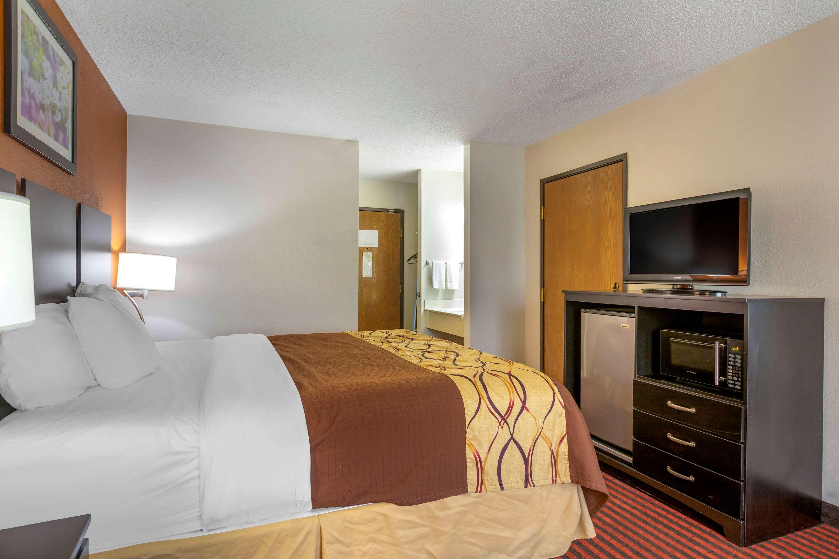 Rodeway Inn Coopersville Luaran gambar